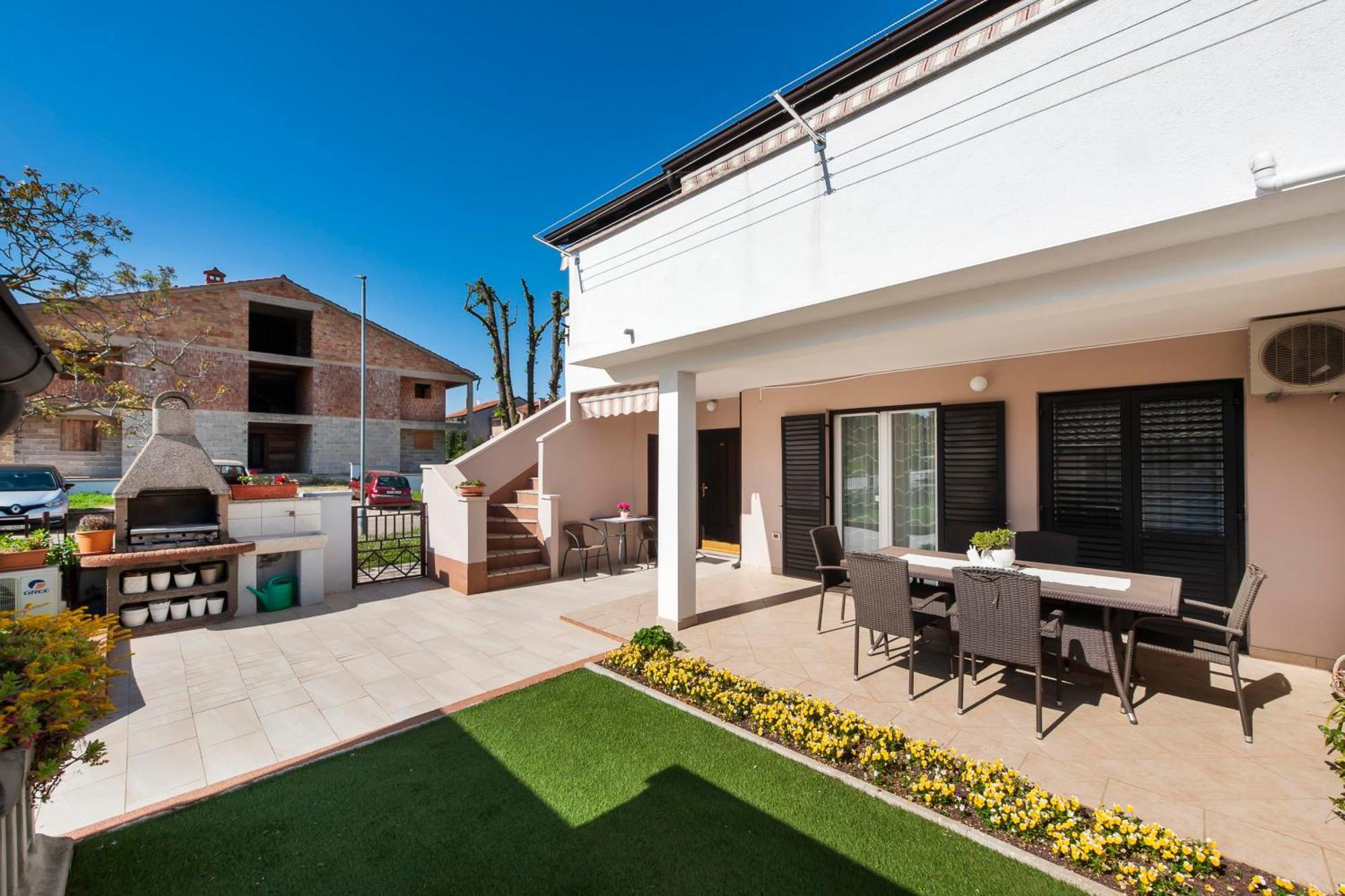 Apartments Pataj 罗维尼 外观 照片