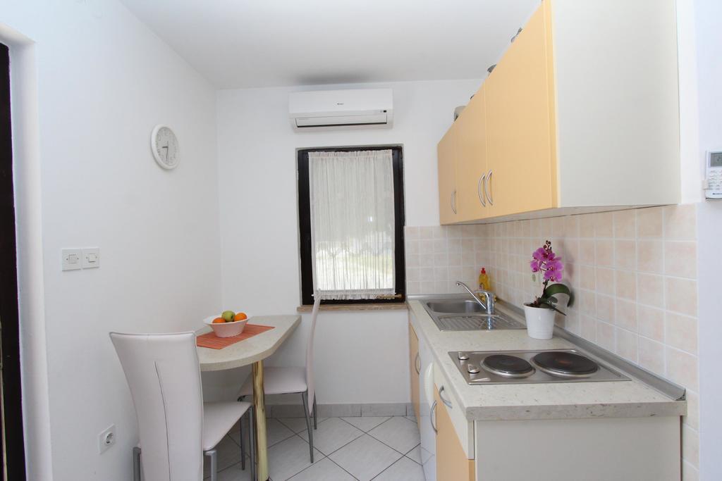 Apartments Pataj 罗维尼 外观 照片