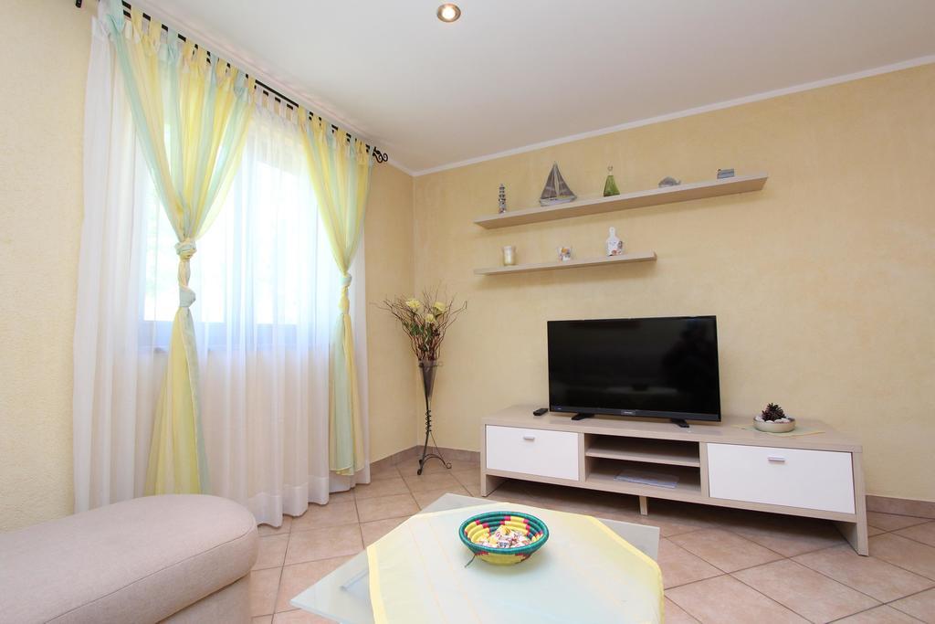 Apartments Pataj 罗维尼 外观 照片