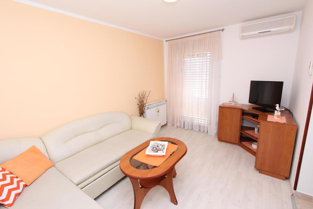 Apartments Pataj 罗维尼 外观 照片